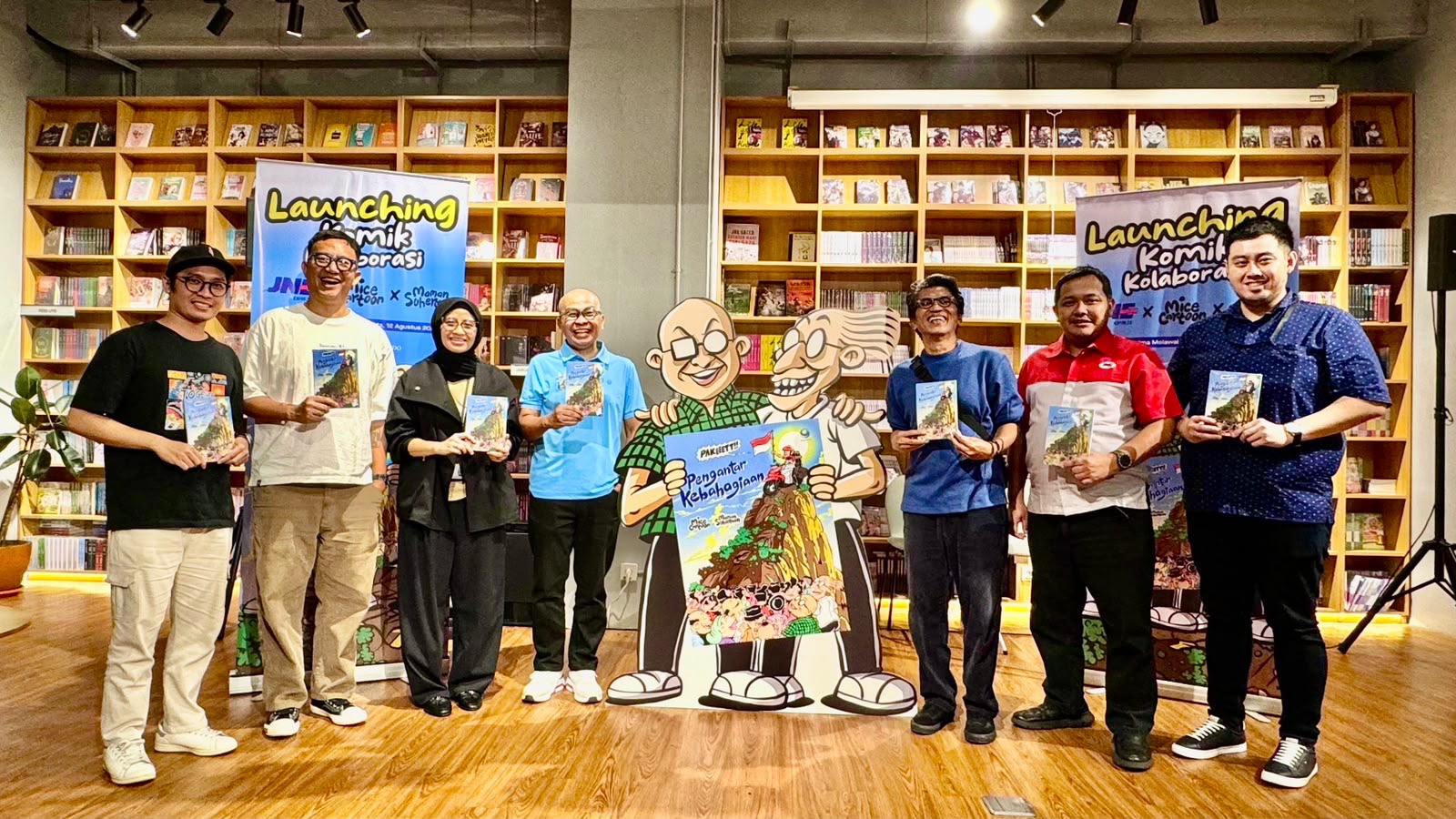 JNE dan Grasindo Luncurkan Komik‘ Pengantar Kebahagiaan’ Angkat Kisah Inspiratif Kurir di Garis Depan