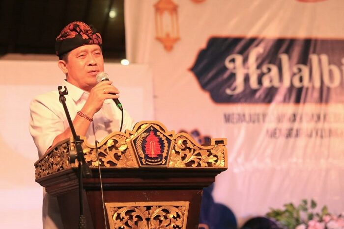 Bupati Nyoman Suwirta Ajak Warga Muslim Jaga Kedamaian dan Keamanan Klungkung