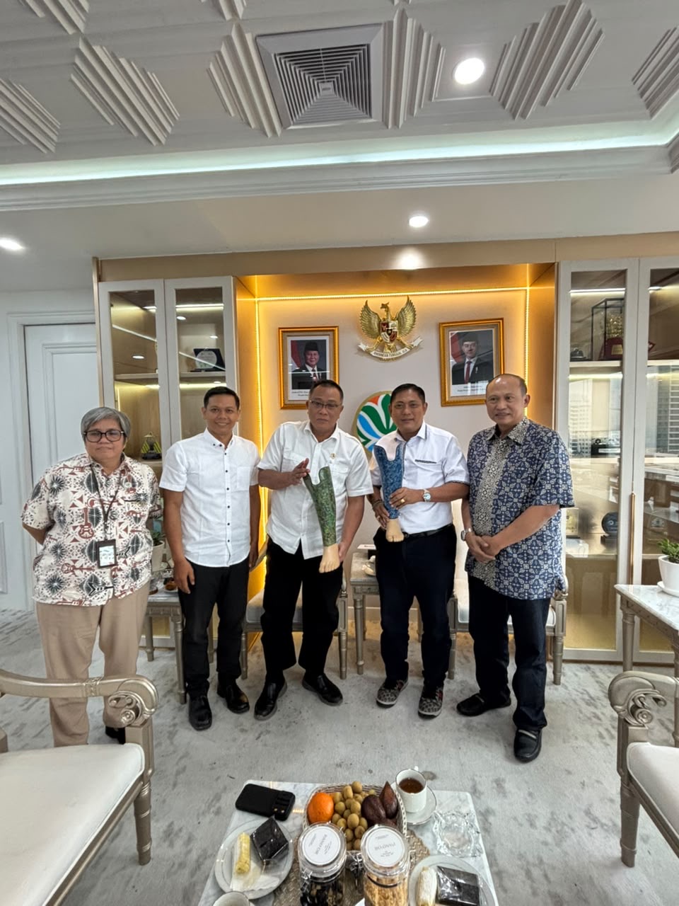 Ubah Sampah Plastik Jadi Kaki Palsu, Menteri LH Beri Apresiasi Tinggi ke YKKS