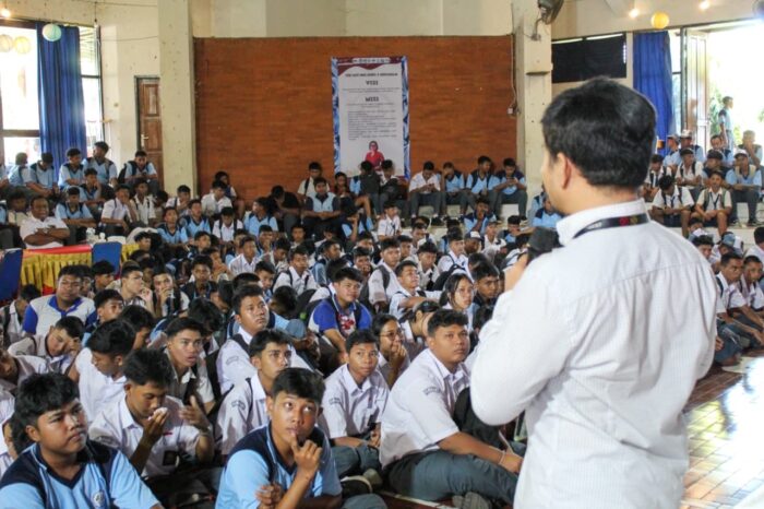 Astra Motor Bali Sambangi SMKN 3 Singaraja, Bekali Ratusan Siswa Baru Standar Industri Otomotif Sejak Dini!
