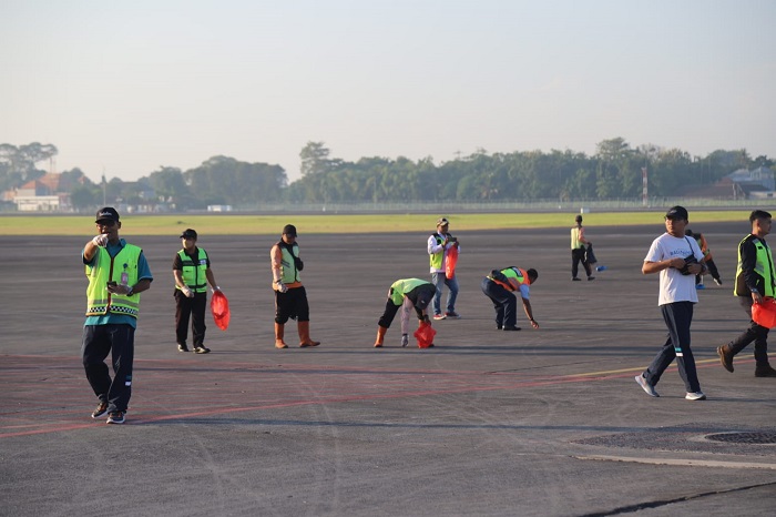 Pesawat Terbesar Airbus 380 – 800 Emirates Siap Terbangi Bali, Area Bandara Ngurah Rai Dibersihkan