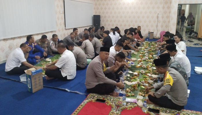 Kapolres Tabanan Buka Puasa Bersama Wartawan