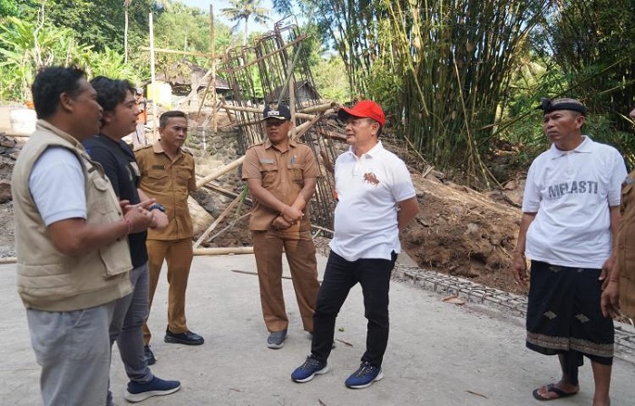 Bupati Gede Dana Tinjau Progres Pembangunan Jembatan Tukad Banges, Target Rampungkan Proyek 2024