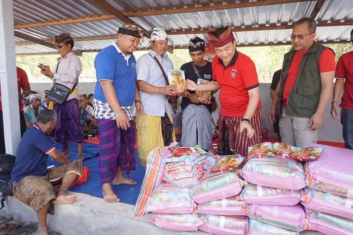 Dukung Produktivitas Pertanian di Musim Kemarau, Bupati Gede Dana Dorong Petani Tanam Palawija