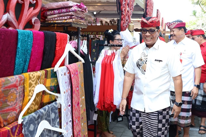 Festival Tanah Lot Dorong Peningkatan Kunjungan Wisatawan