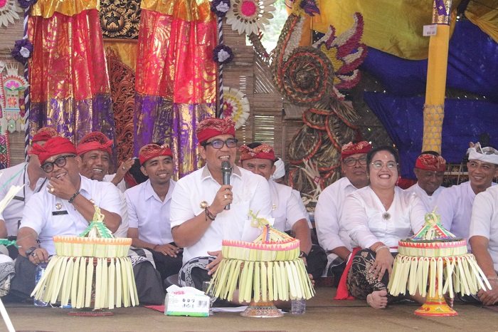 Bupati Sanjaya Ajak Warga Terus Lestarikan Adat Agama Tradisi, dan Seni Budaya Warisan Leluhur