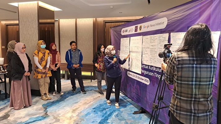 Cek Fakta di Sekolah-Kampus, Mafindo: Agar Tidak Terlena Informasi Medos dan Media Perpesanan