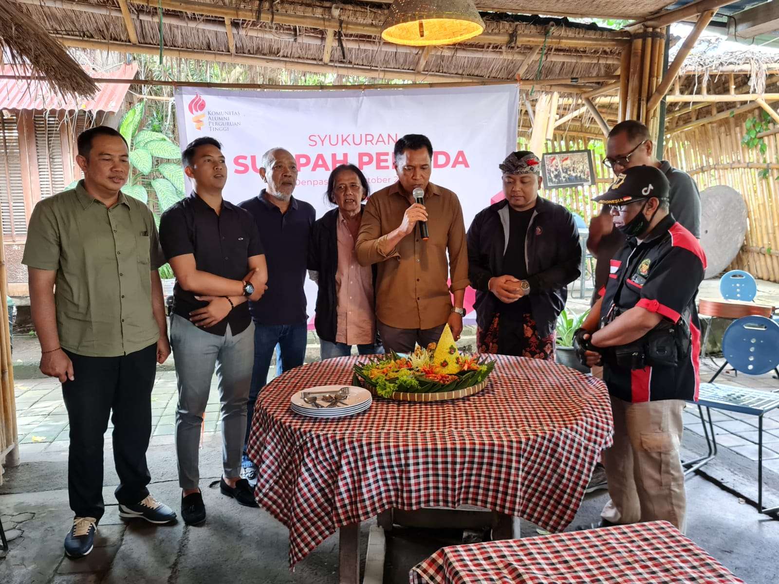 Seperti Jokowi, Komunitas Alumni PT Bali Nilai Ganjar Pranowo Sosok Pemersatu Indonesia