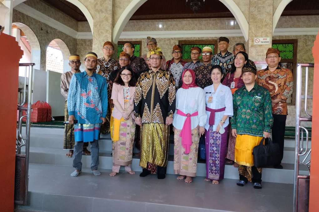 Hadir di Masyarakat, LPS Dukung Revitalisasi Bangunan Masjid dan Pura di Denpasar