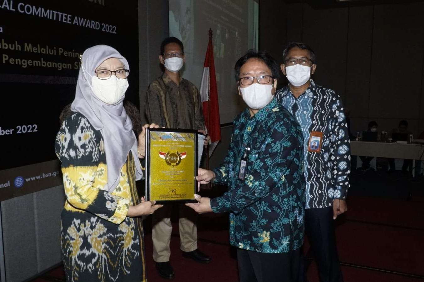 Penghargaan HTCA Tahun 2022 Diraih Komtek 27-08 Energi Surya