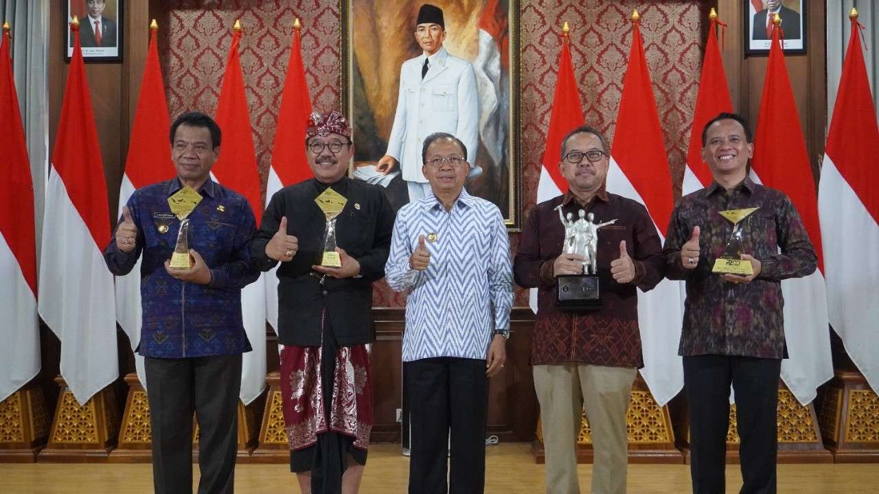 Targetkan Digitalisasi Semua Sektor, Bali Raih Tiga Penghargaan TP2DD