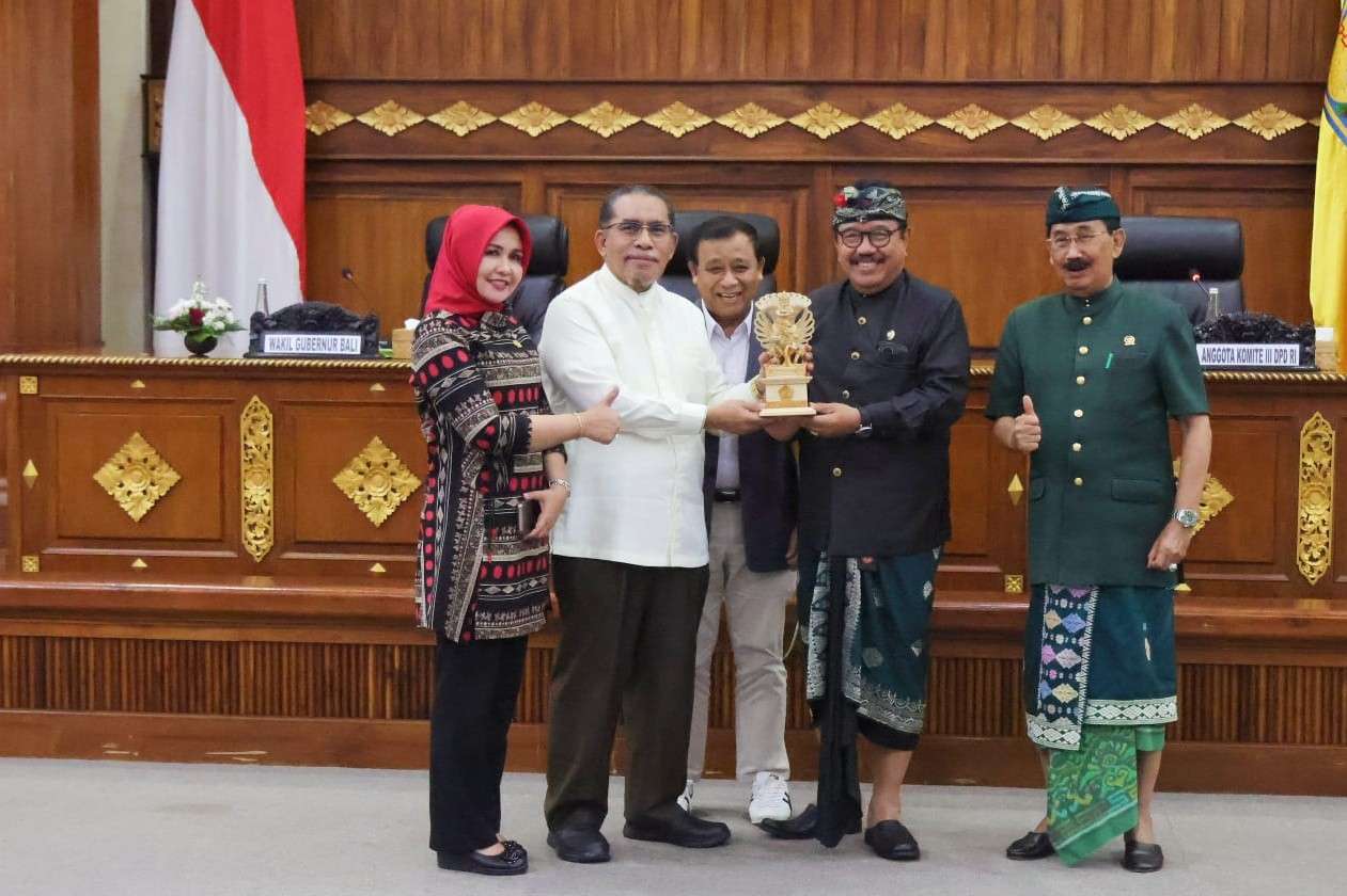 Wagub Cok Ace: Budaya Bali Tak Bisa Dilepaskan dari Keberadaan Puri