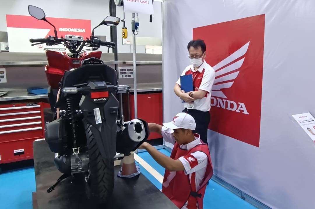 Teknisi Honda Masngudin Juarai Kompetisi Teknik Sepeda Motor se-Asia Oceania