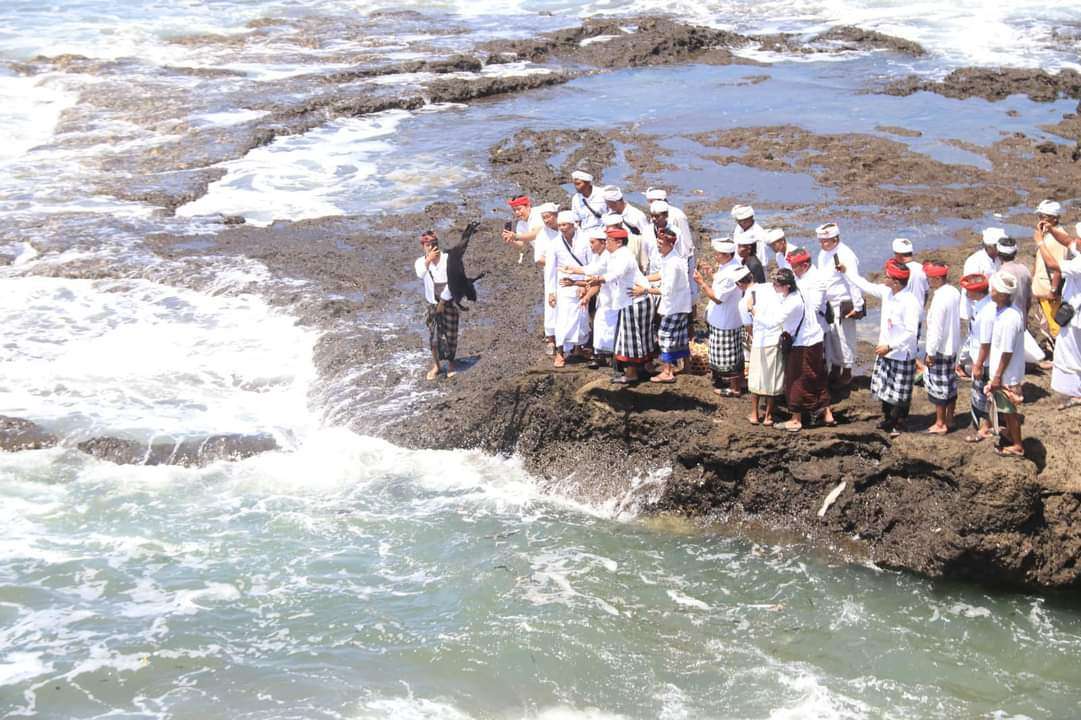 Upacara Nangluk Merana di Pura Pakendungan, Pemkab Tabanan Lestarikan Tradisi Agama Adat dan Budaya