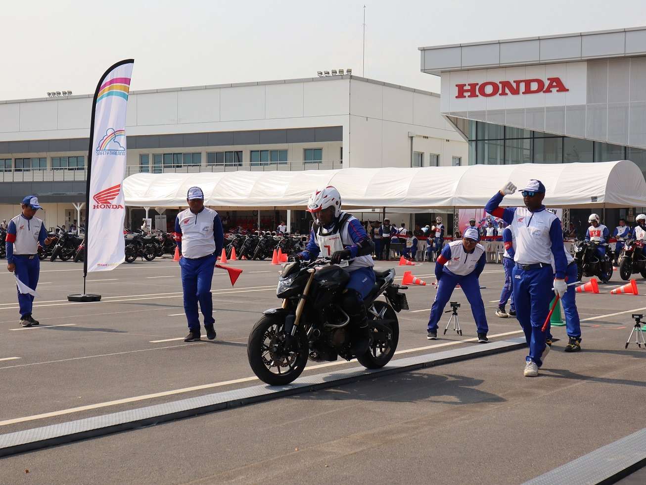 Dua Instruktur Safety Riding Astra Honda Dinobatkan Pemenang Pertama di Asia-Oceania