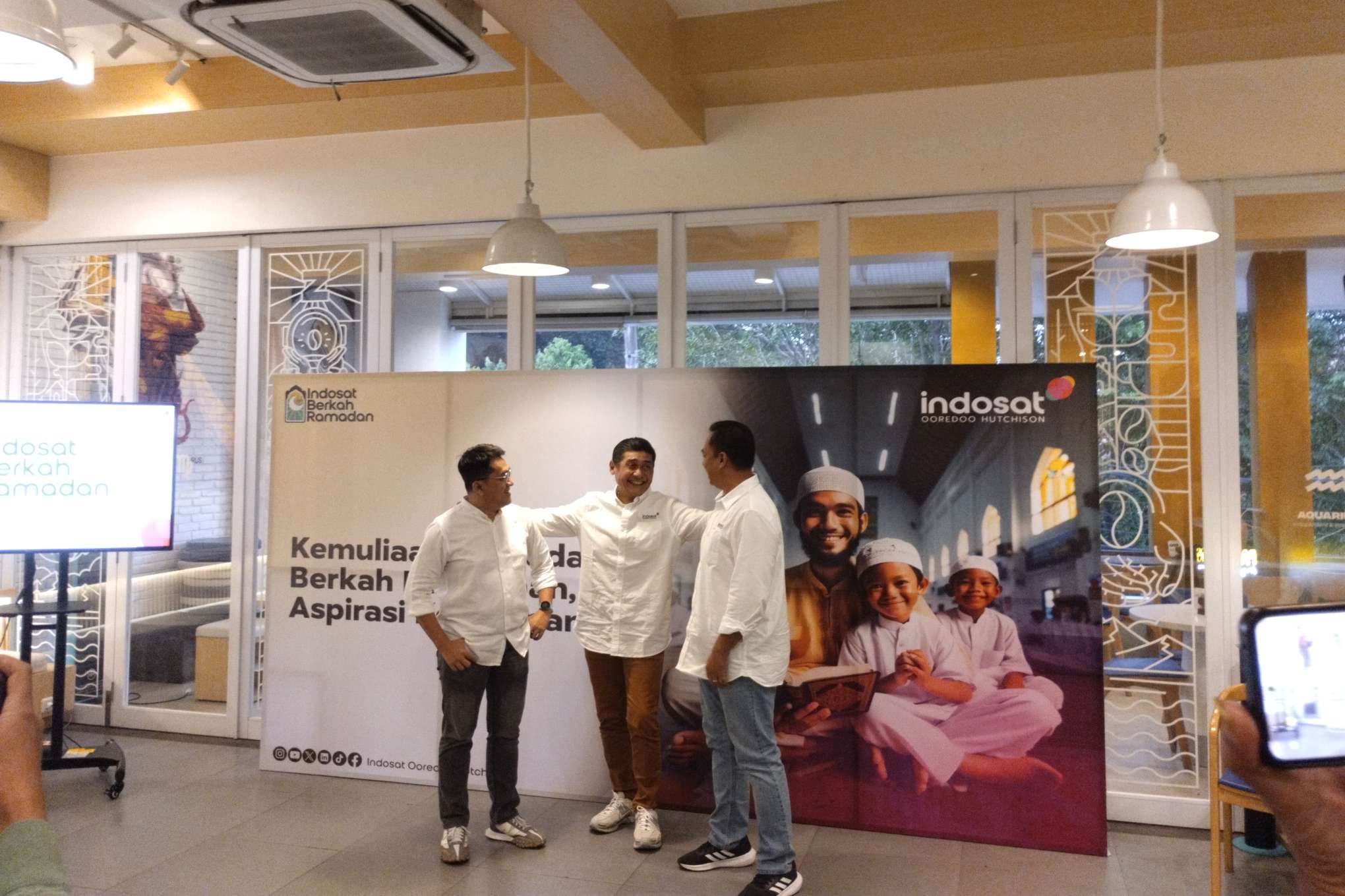 Indosat Berkah Ramadan Hadirkan Program Gerobak Berkah hingga Diary Kebaikan