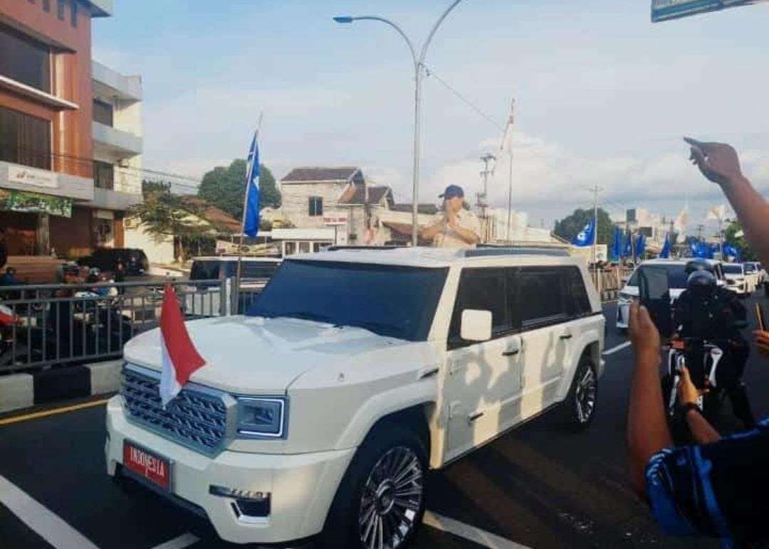 Mobil Maung Presiden Prabowo Lintasi Yogyakata, Warga: Sangat Merakyat