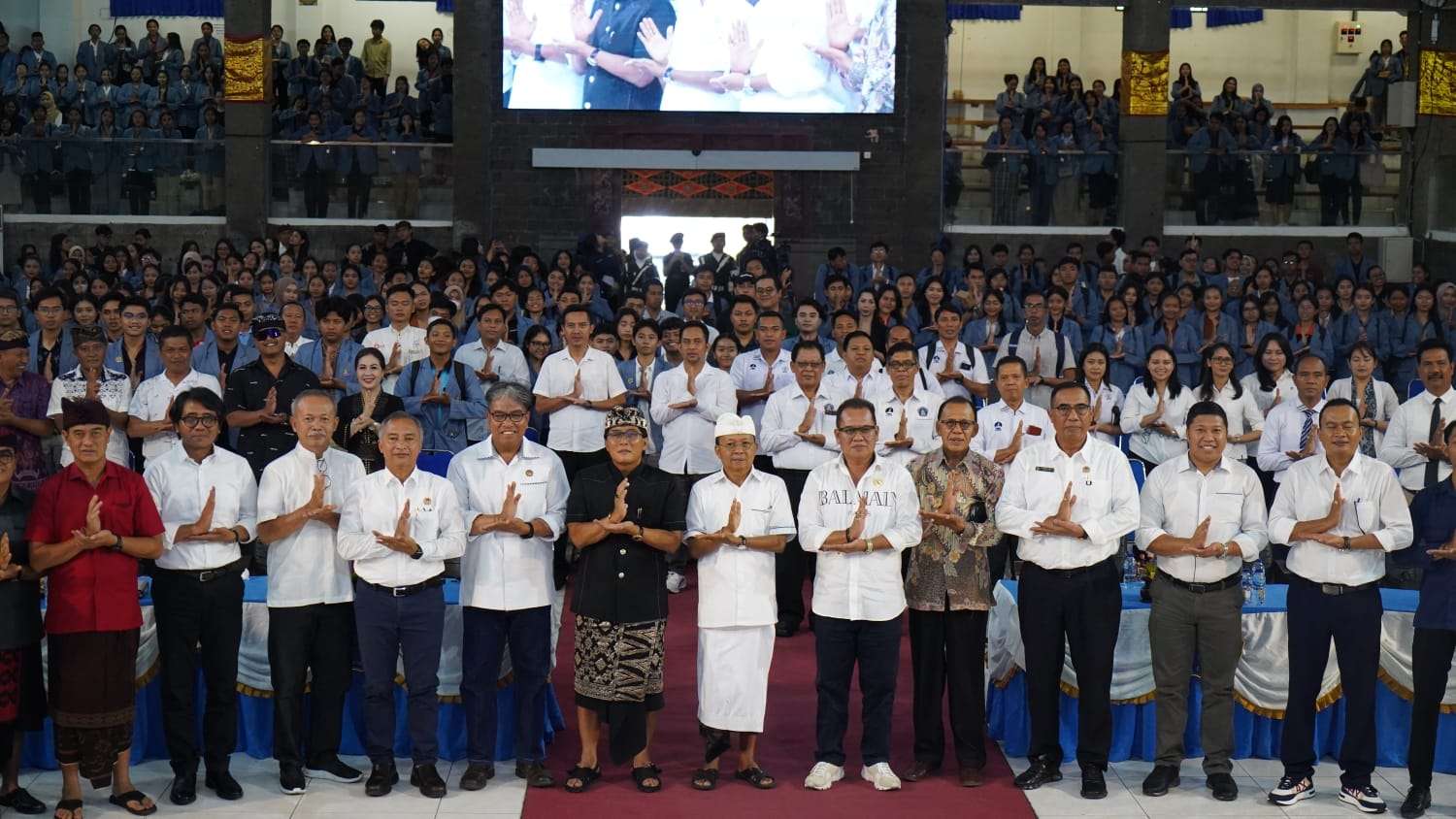 Uji Publik di depan 1300 Mahasiswa Undiksha, Ini yang Disampaikan Koster-Giri