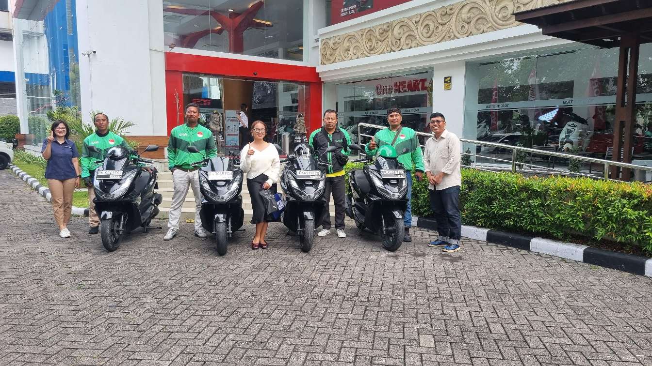 Mitra Driver Grab Jajal Sensasi Pengalaman Berkendara dengan Honda PCX 160