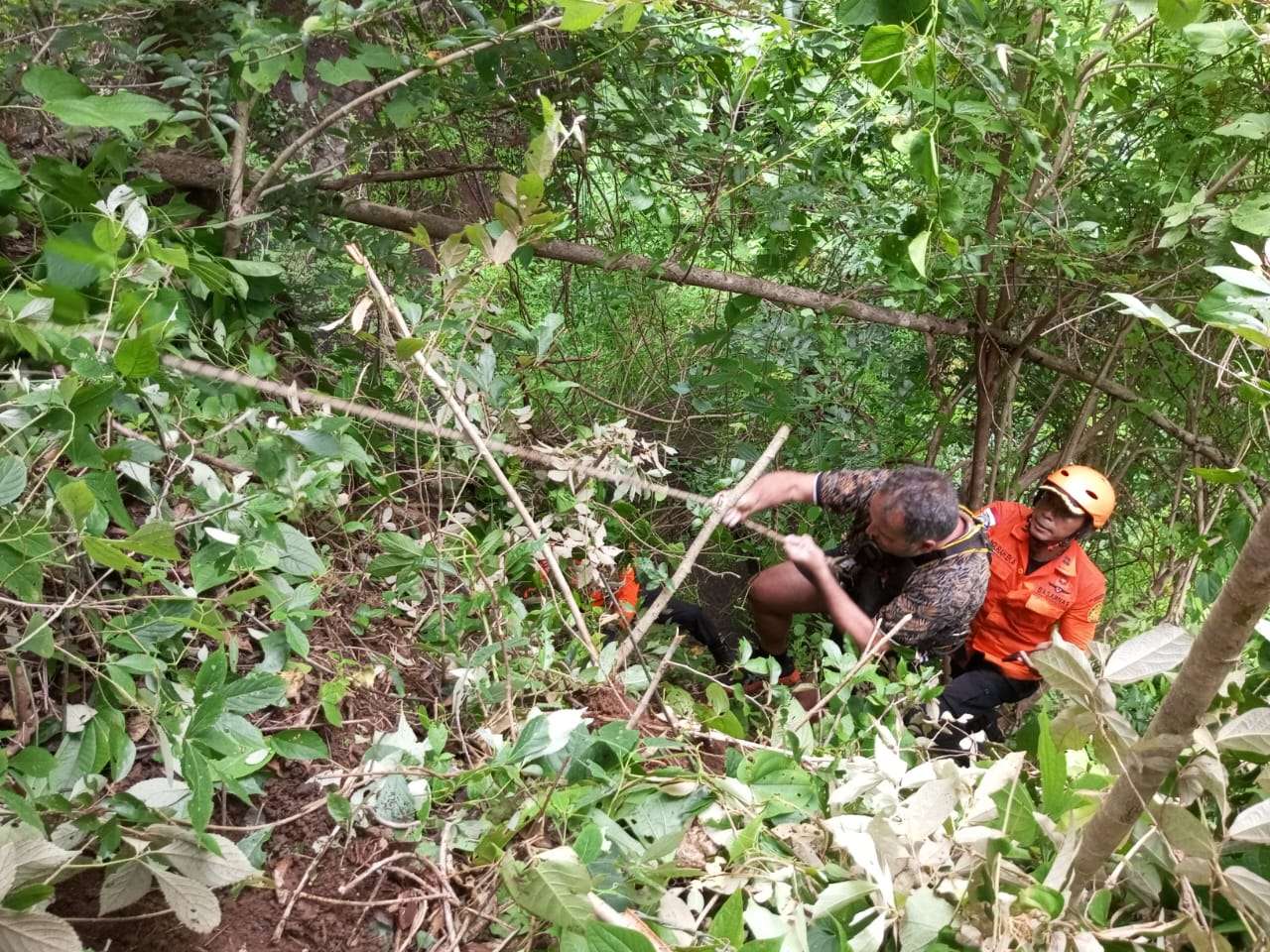 Wisatawan Perancis Jatuh ke Jurang Saat Mendaki Bukit di Amed Karangasem