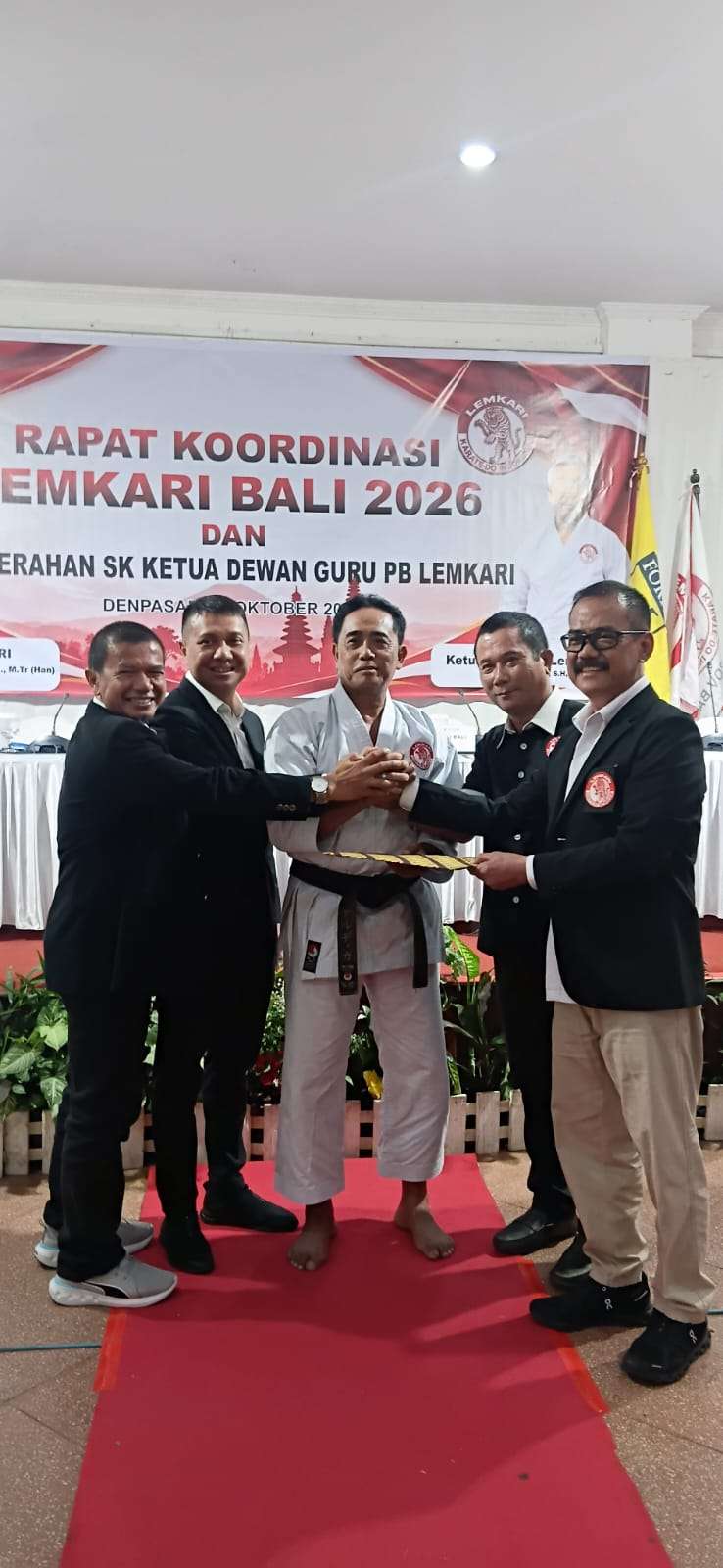 LEMKARI Bali Lantik Pengurus Kabupaten/Kota