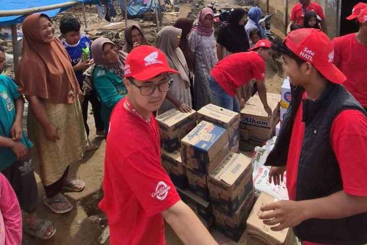 Sinergi Bagi Negeri: AHM Bergerak Pulihkan Senyum Masyarakat Sumatera Pasca Bencana