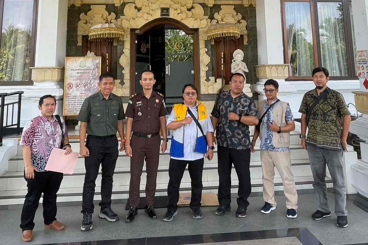 Rugikan Negara Rp947 Juta, Kanwil DJP Bali Serahkan Tersangka Pidana Pajak ke Kejari Denpasar