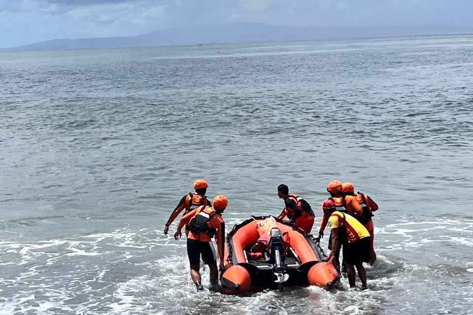 Upaya Penyelamatan Rekan Berujung Tragis, Warga Sukawati Hilang di Pantai Purnama