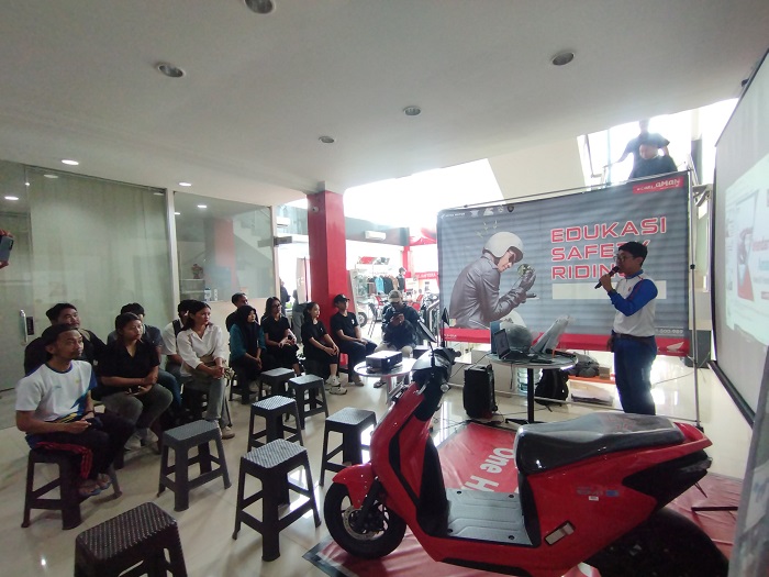 Kuasai Kendaraan Listrik Anda: Edukasi #Cari_Aman untuk Pengendara Cerdas