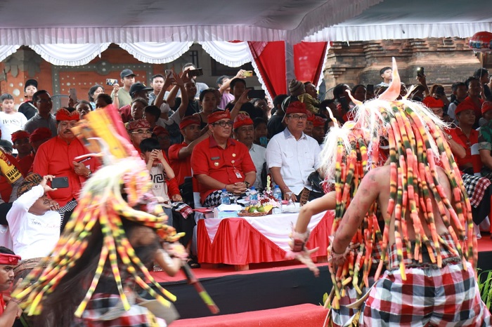 Festival Ogoh-ogoh Singasana Tahun 2024, Bupati Sanjaya Dukung Kreatifitas dan Inovasi Seni Kaum Muda