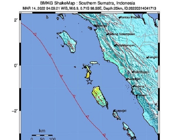 Warga Nias Selatan Rasakan Kuatnya Gempa M 6,7