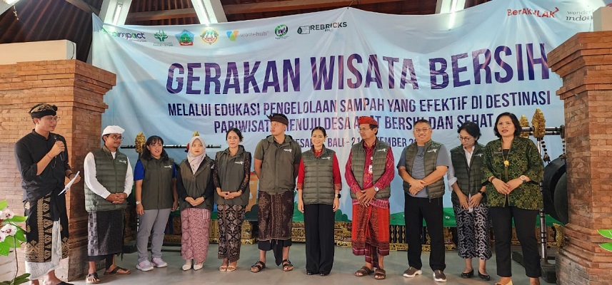 Gandeng Sukla Project,  Kemenpar Edukasi Pengelolaan Sampah yang Efektif Menuju Desa Adat Bersih dan Sehat di Bali