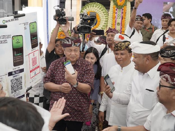 Gubernur BI Perry Warjiyo Harapkan Implementasi QRIS Sejahterakan Masyarakat Dorong Penerimaan Daerah