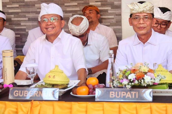 Jangan Biarkan Akar Budaya Bali Rapuh: Pesan Gubernur Koster di Klungkung