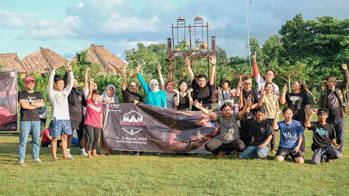 Dari Sunrise Touring Hingga Senja Kebersamaan: Kisah Sukses Motour Camp HCB