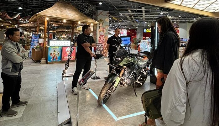 Pameran Honda Big Bike di Mall Living World Denpasar, Terjual Tiga Unit