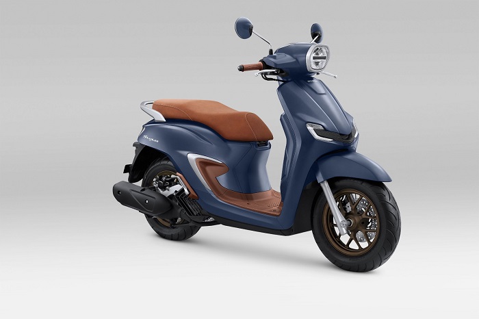 Tampil Beda dan Berkelas, Honda Stylo 160 Kini Punya Warna Baru yang Elegan!