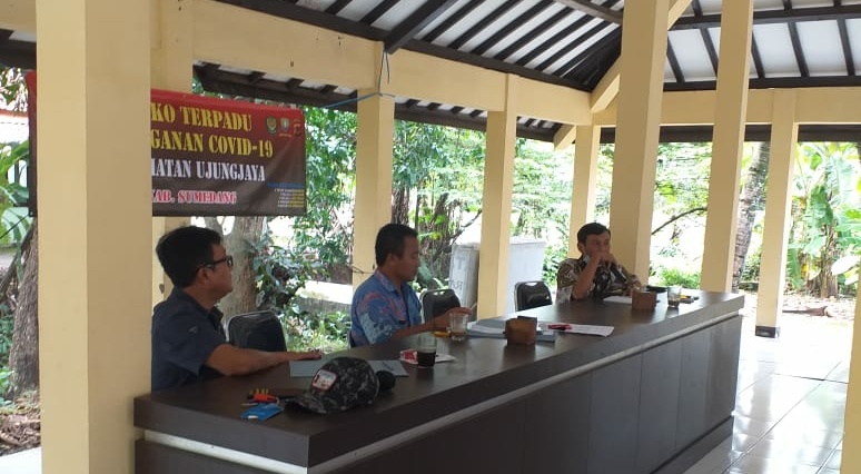 Asep Sumaryana Ajak Masyarakat Ujungjaya Kelola dan Jaga Kelestarian Hutan