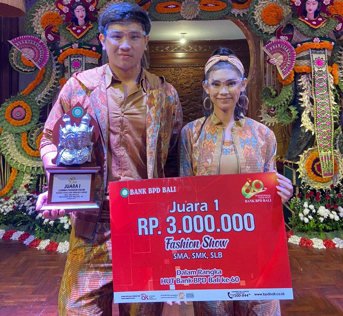 Valda Satwika dan Septian Joddy Juara Fashion Show Busana Casual Endek se-Bali