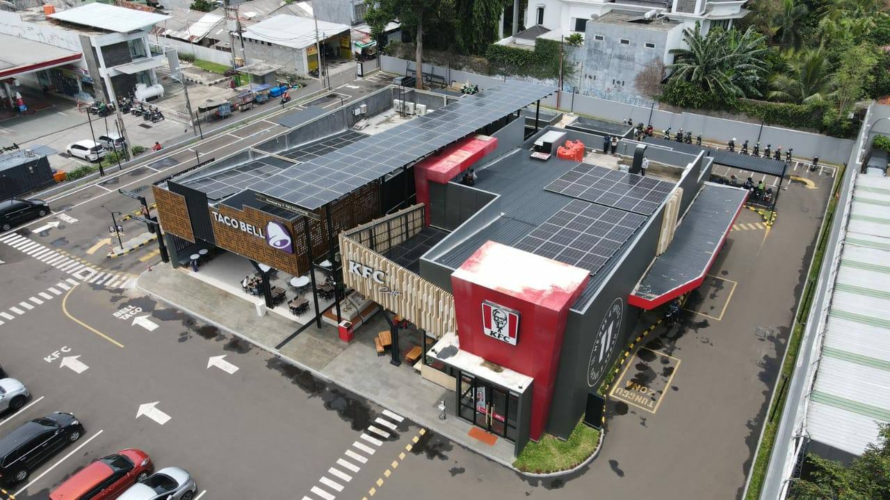 Kembangkan PLTS dan SPKLU, KFC Indonesia Dukung Ketahanan Energi Nasional