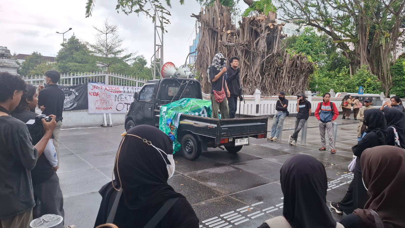 Pendidikan Terancam? Mahasiswa Yogyakarta Angkat Bicara, Aksi Damai Berujung Ricuh