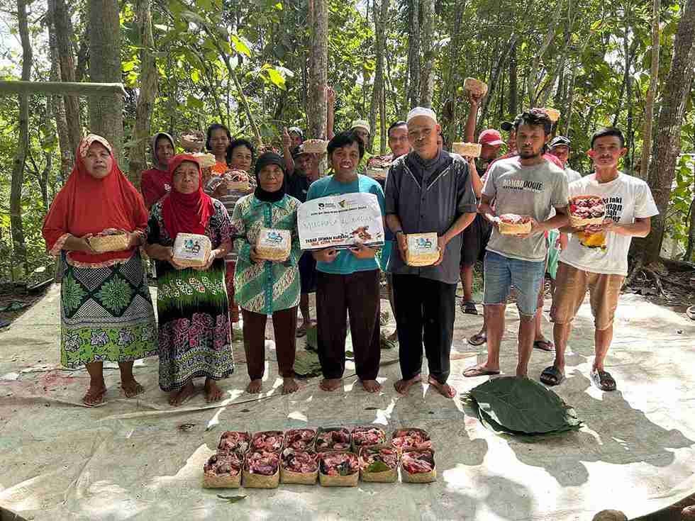 Warga Kulon Progo Bersama Dompet Dhuafa Wujudkan Idul Adha Bebas Plastik