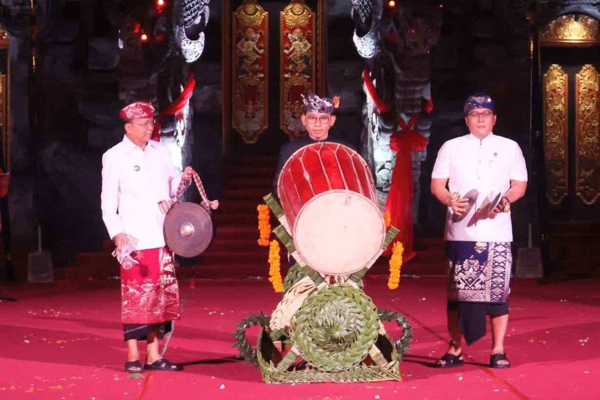 PKB Ke-47 Dibuka: Fadli Zon Apresiasi Konsistensi Bali Jaga Budaya