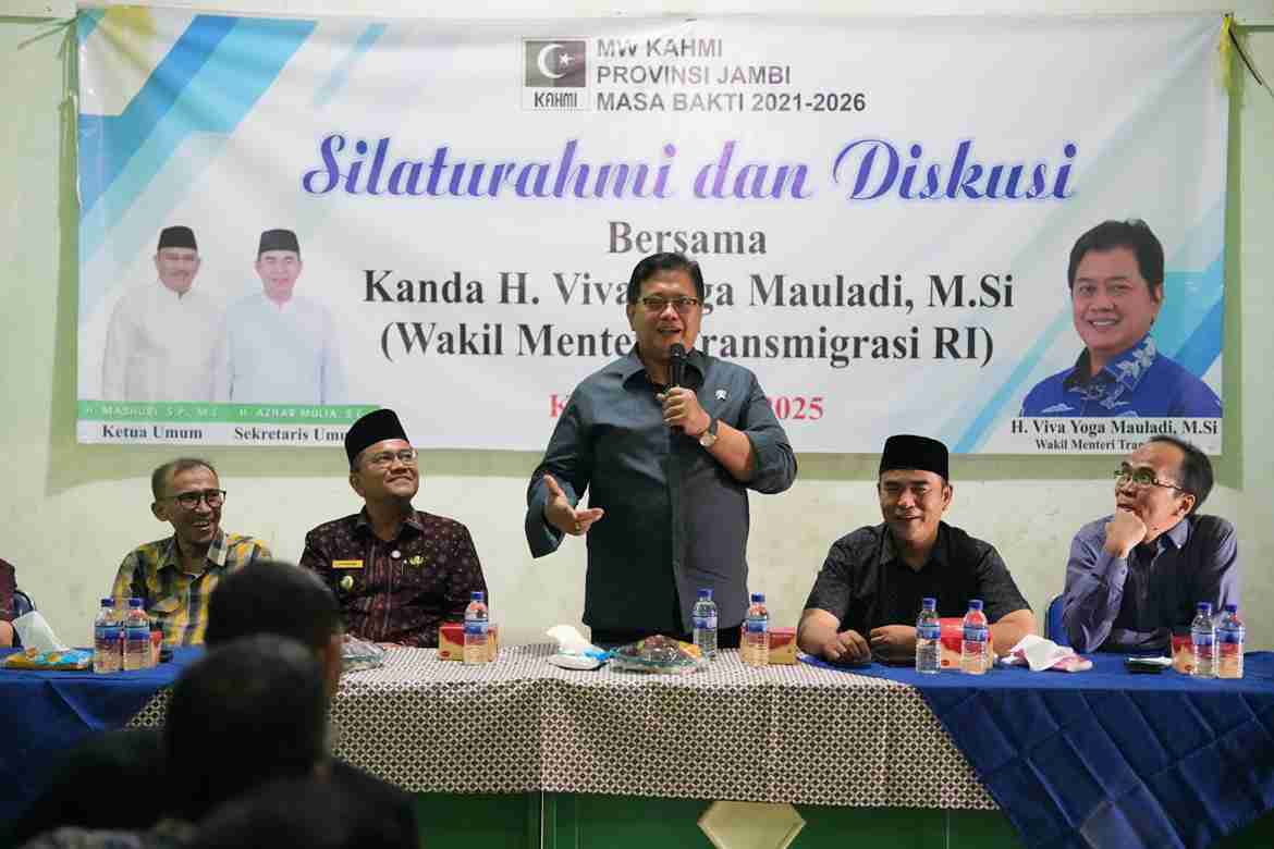 Kunjungan ke Jambi, Wamen Transmigrasi Viva Yoga Mauladi Ingatkan Perjuangan Kader HMI