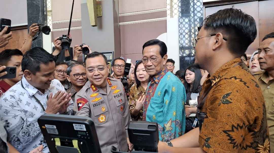 Peluncuran QRIS Tap untuk transportasi dan pesan dari Sri Sultan Hamengkubuwono X