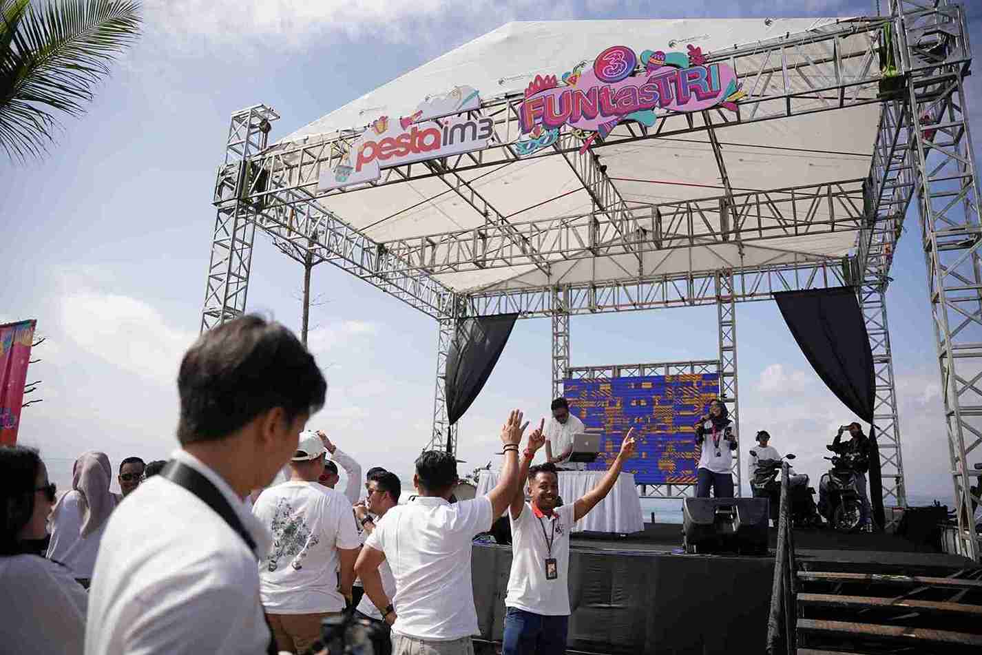 Indosat Gelar Pesta Apresiasi untuk Mitra Outlet di Bali Nusra