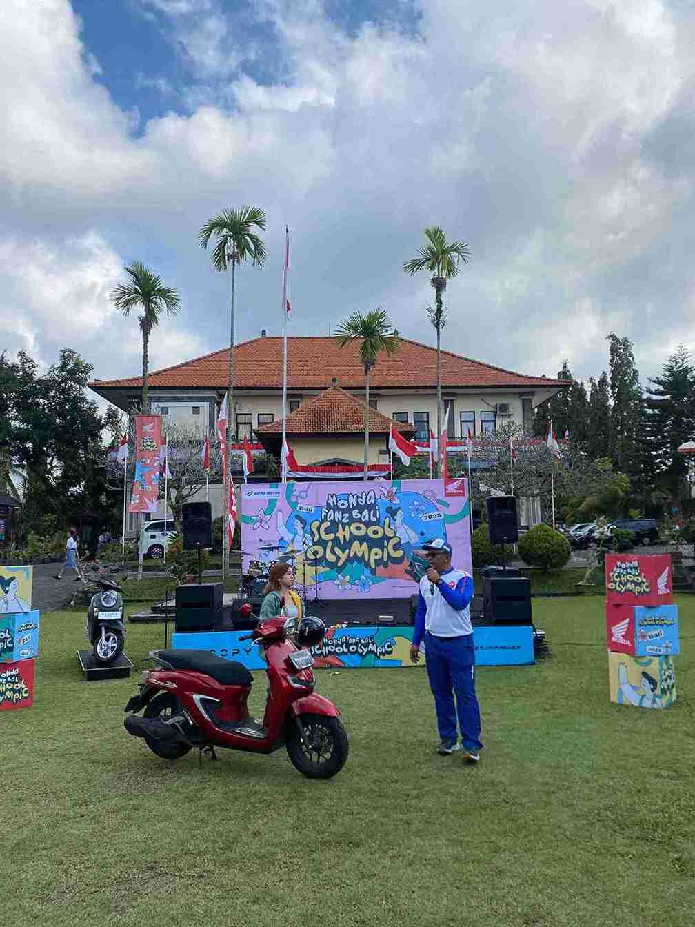Edukasi Keselamatan Berkendara Melalui Honda Fanz Bali School Olympic di SMAN 2 Amlapura