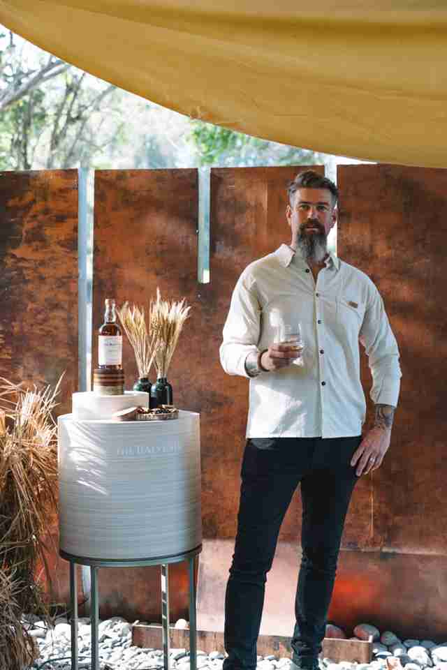 Kolaborasi Seni dan Whisky The Balvenie Hadirkan Instalasi Wang Sinawang di Bali