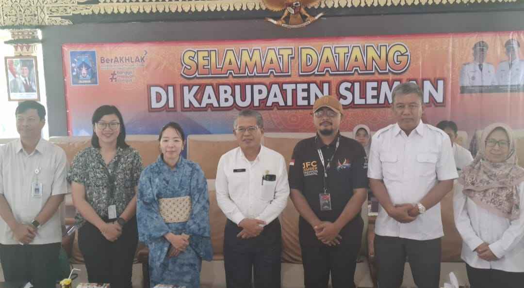 Simbol Perdamaian, Kembang Api Raksasa dari Jepang Hiasi Langit Sleman di HUT RI ke-80