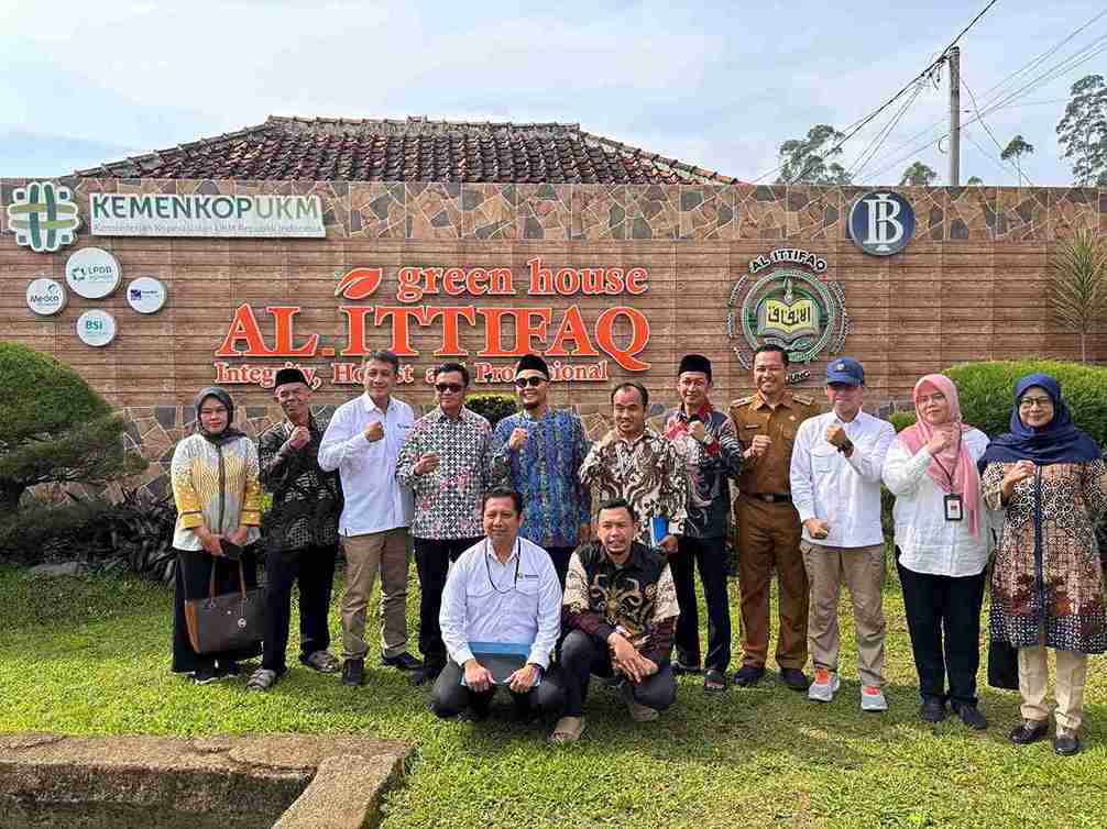 Pesantren Al-Ittifaq Jadi Percontohan Model Koperasi dalam Pengentasan Kemiskinan